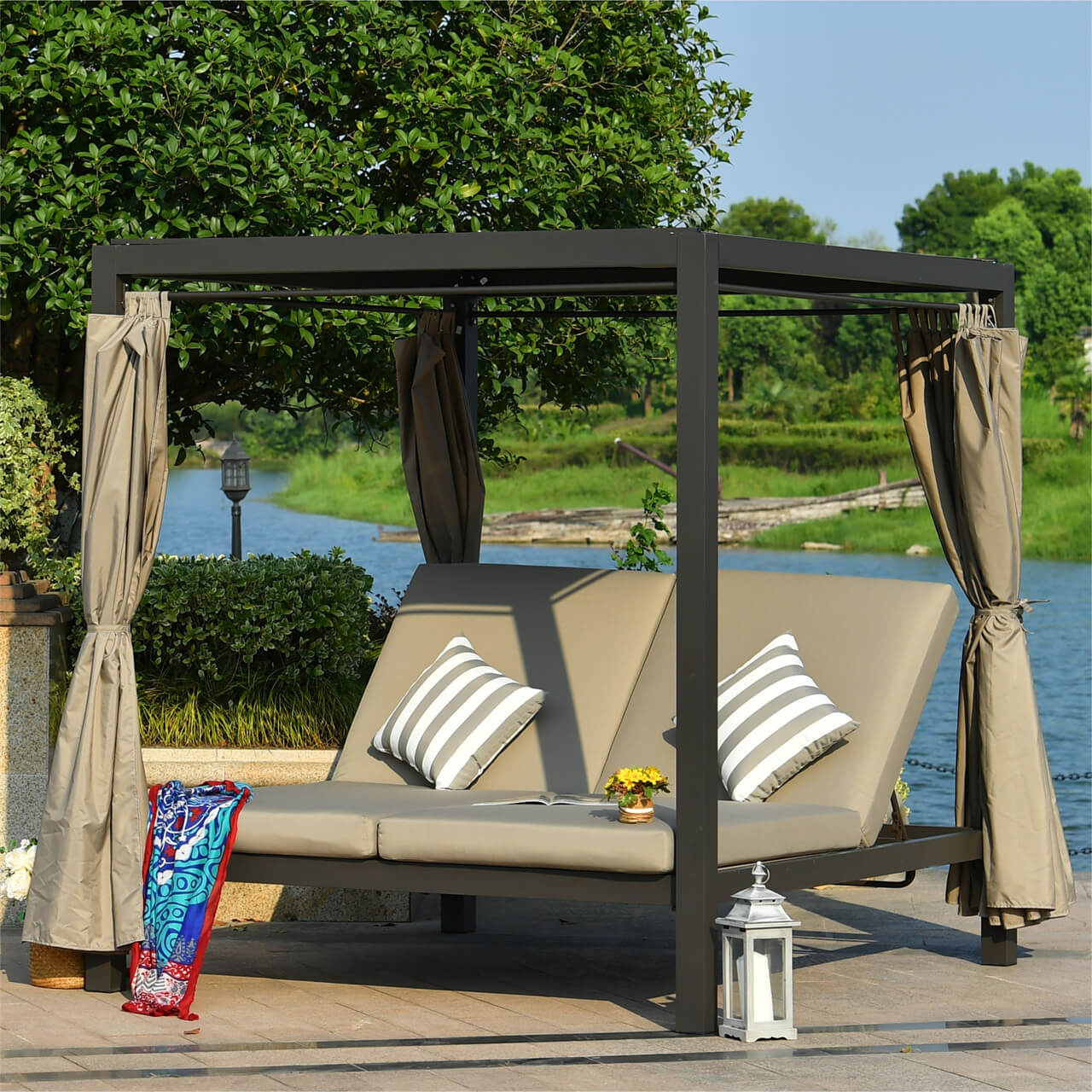 Direct Wicker 2-Person Outdoor Patio Sunbed Daybed (PAL-1129B)