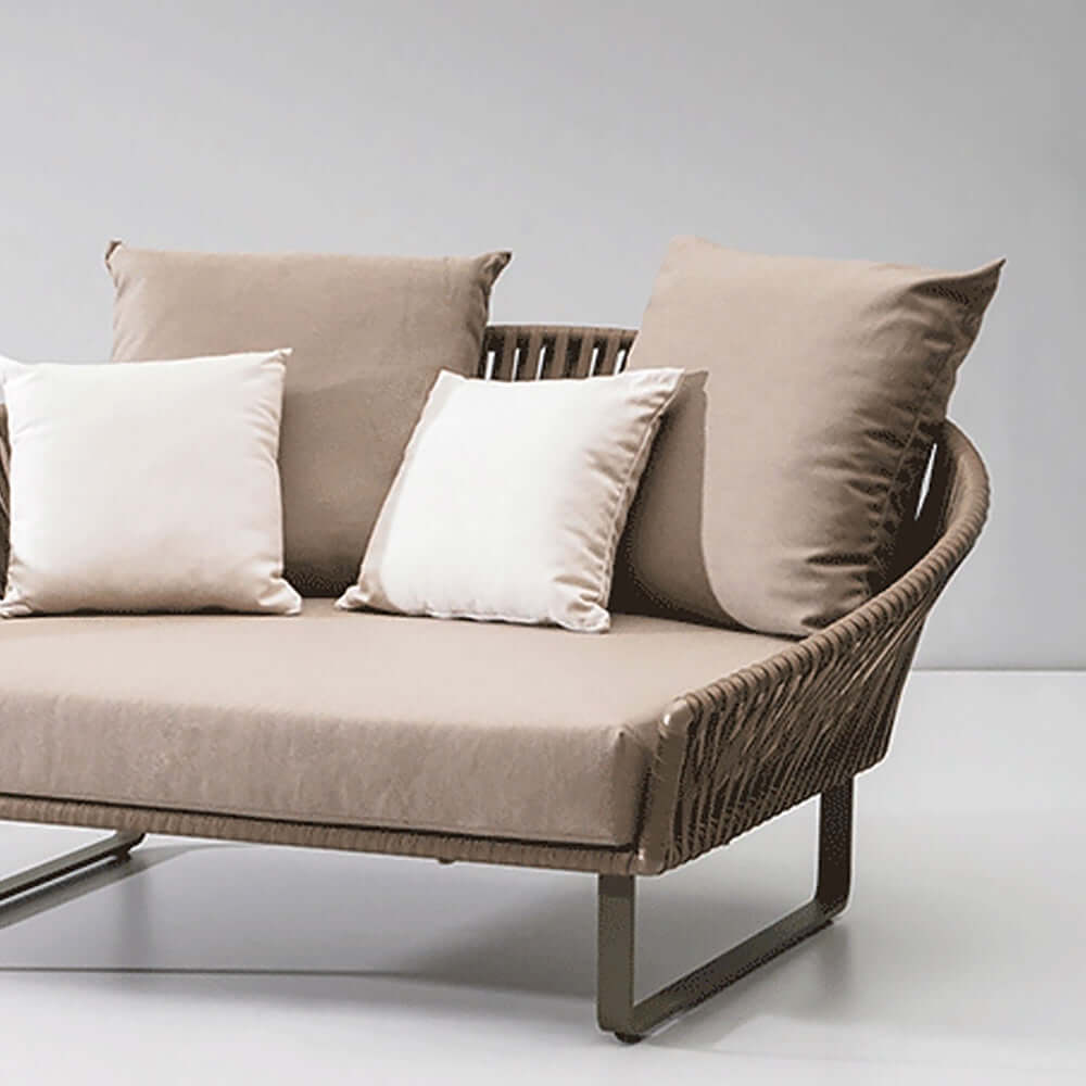 63 Tum Rattan Ute Dagbädd Med Khaki Kudde Aluminium Ram