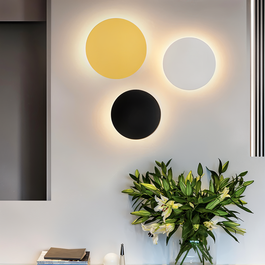 FullHalo Vägglampa - Rund svart/vit/guld vägglampa i metall - Modern vägglampdesign