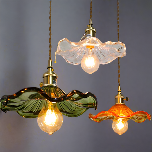 Levande Glas Pendellampa med Kopparaccent - Elegant Inredning