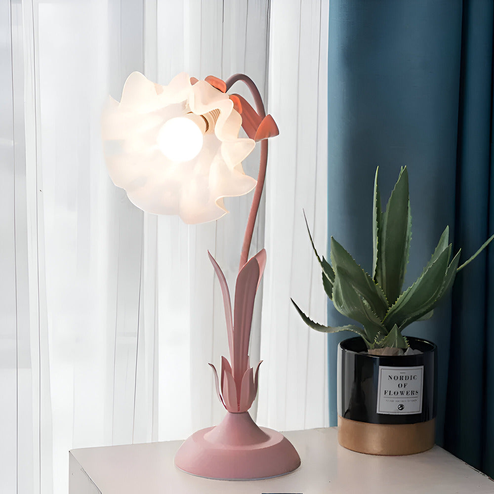 Bordslampa i Fransk Antik Stil – Dekorativ Lampa med Blomsterdesign för Sovrum & Vardagsrum