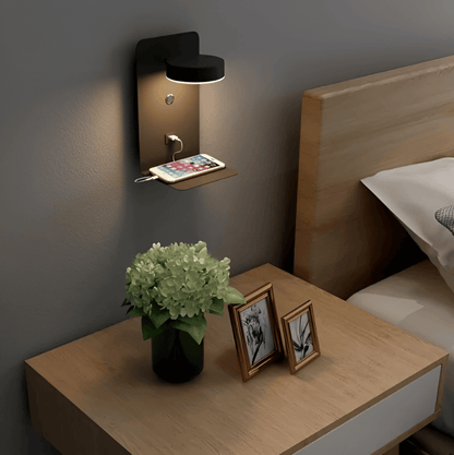 DualDelight - LED-Sängvägglampa i Aluminium med Hylla och USB-Laddningsinterface