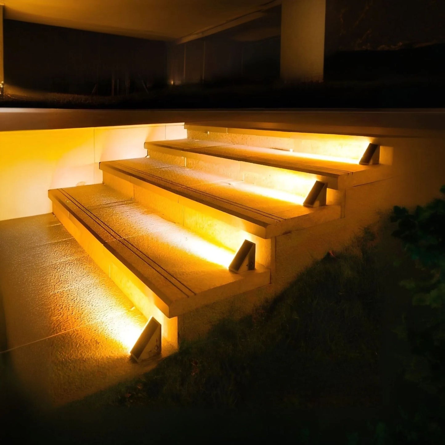GlowPath – Solcellsdrivna steg- och trappbelysning | 1+1 Gratis