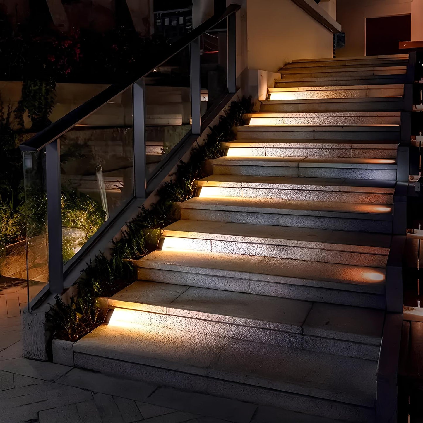 GlowPath – Solcellsdrivna steg- och trappbelysning | 1+1 Gratis