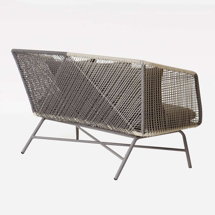 Utomhus PE Rattan Loveseat Med Kuddar Inkluderade Metallben