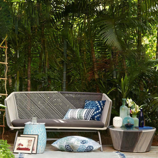 Utomhus PE Rattan Loveseat Med Kuddar Inkluderade Metallben