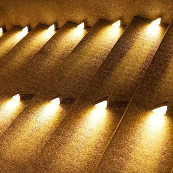 GlowPath – Solcellsdrivna steg- och trappbelysning | 1+1 Gratis